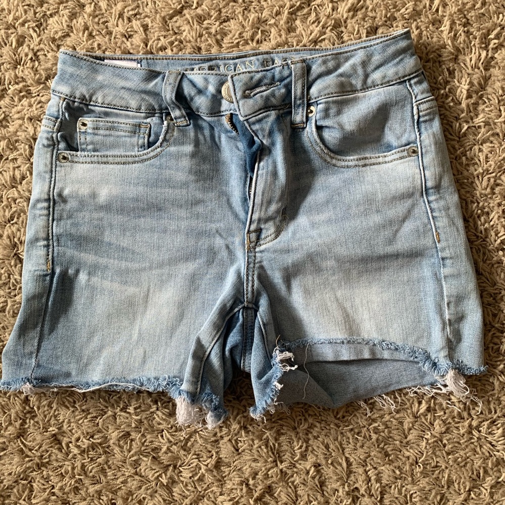 AMERICAN EAGLE JEAN SHORTS!